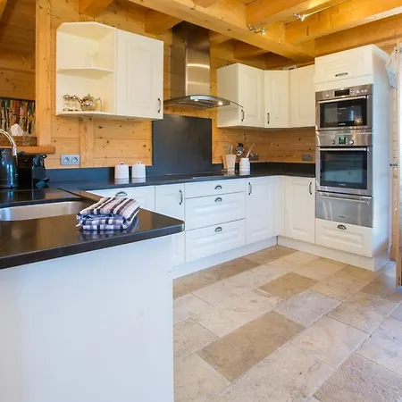 Chalet Iona Chalet